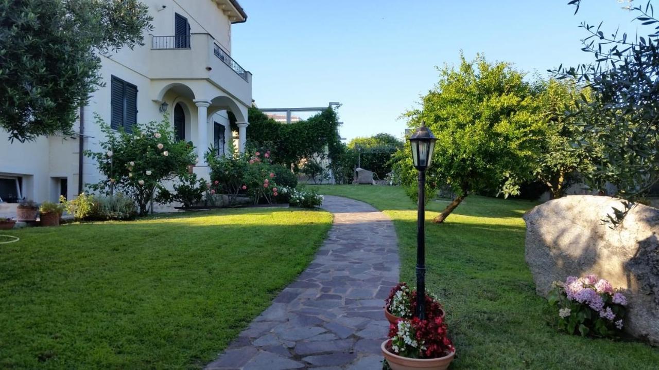 Villa Luce B&B Όλμπια Εξωτερικό φωτογραφία