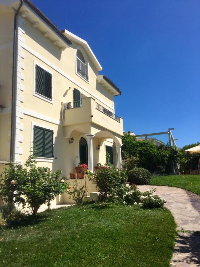 Villa Luce B&B Όλμπια Εξωτερικό φωτογραφία