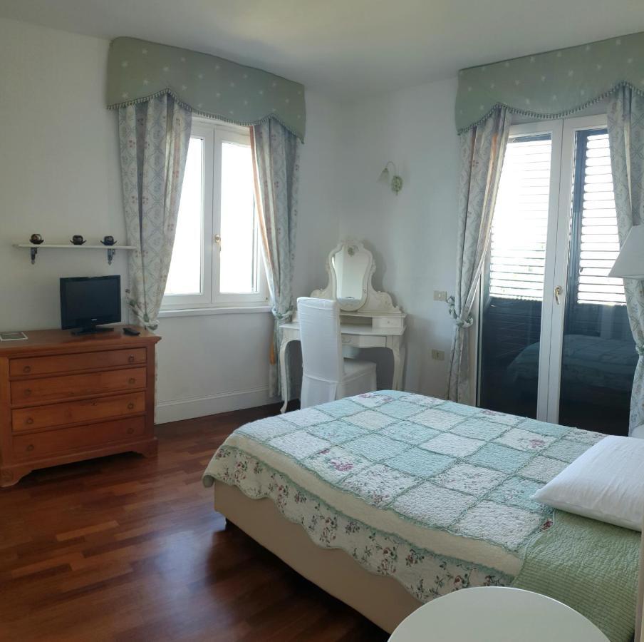 Villa Luce B&B Όλμπια Εξωτερικό φωτογραφία